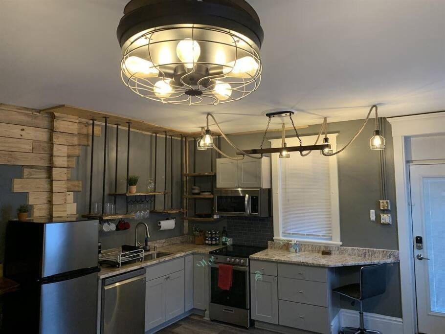 Burgbnb Riverfront Harrisburg Habitación foto